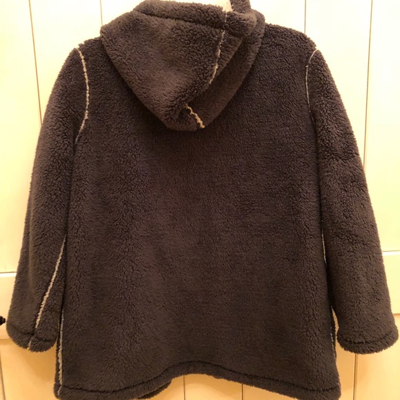 Faux sheep jacket. - Picture 2 of 2